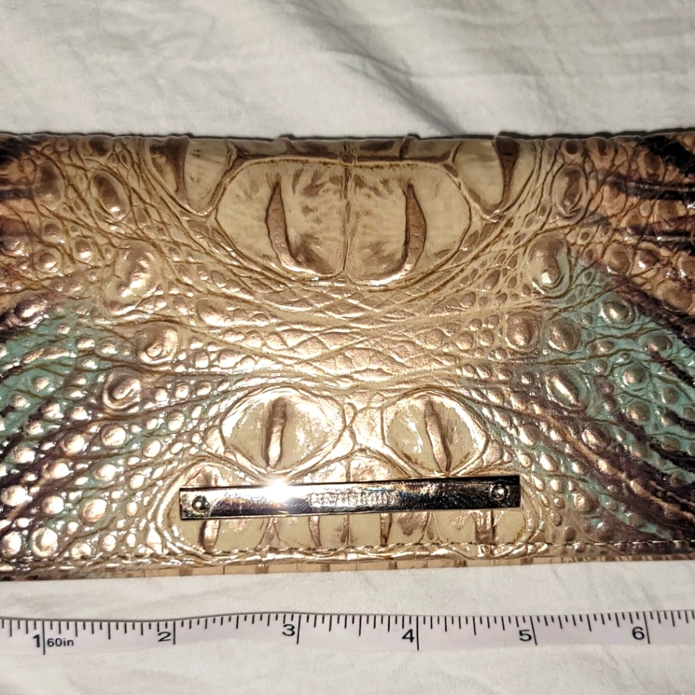 Brahmin NWT Gem Lacewing Ady, Wing print is PERFECTLY fitted to font exterior!